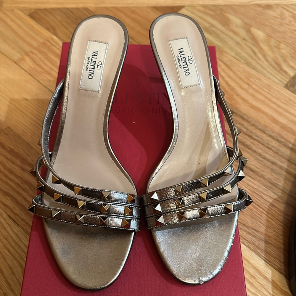 Valentino slides